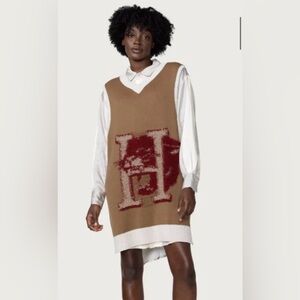 NWT Womens HTG® Mascot Sweater Vest Size Medium